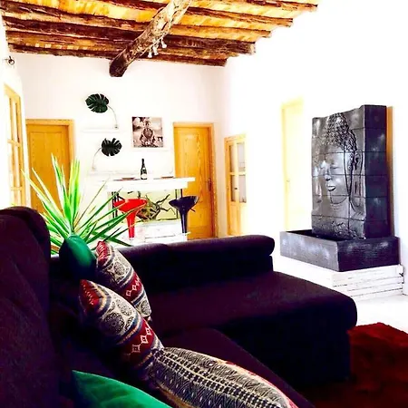 Casa vacanze House With 4 Bedrooms In With Wonderful Mountain View Shared Pool Enclosed Garden 3 Km From The Beach Santa Eularia des Riu