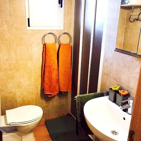 House With 4 Bedrooms In With Wonderful Mountain View Shared Pool Enclosed Garden 3 Km From The Beach *