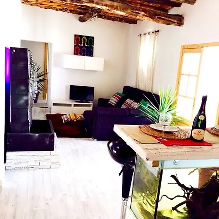House With 4 Bedrooms In With Wonderful Mountain View Shared Pool Enclosed Garden 3 Km From The Beach Casa vacanze *